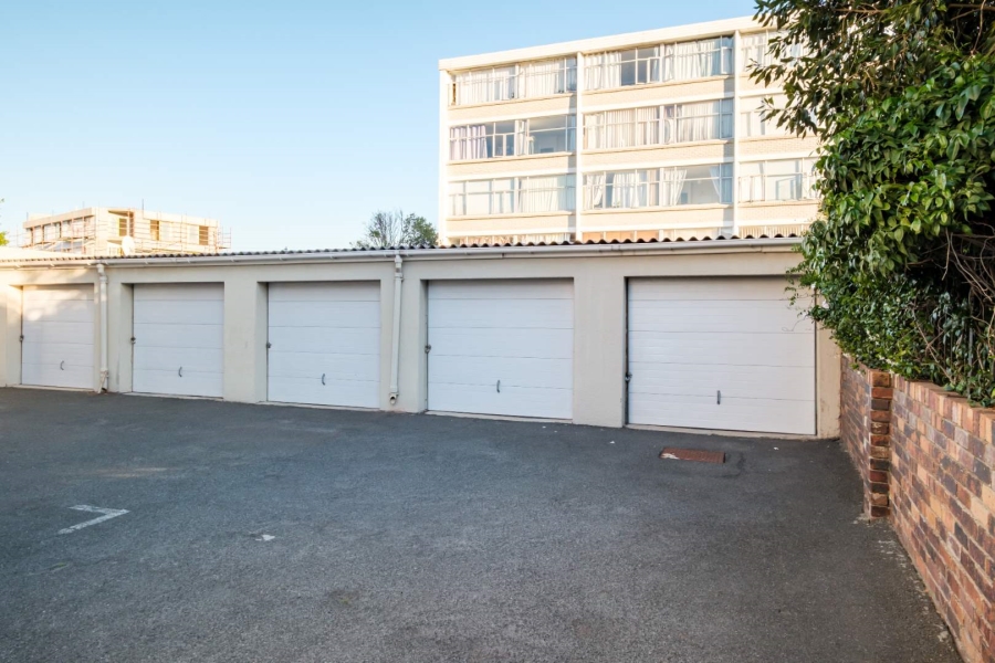 2 Bedroom Property for Sale in Plumstead Western Cape